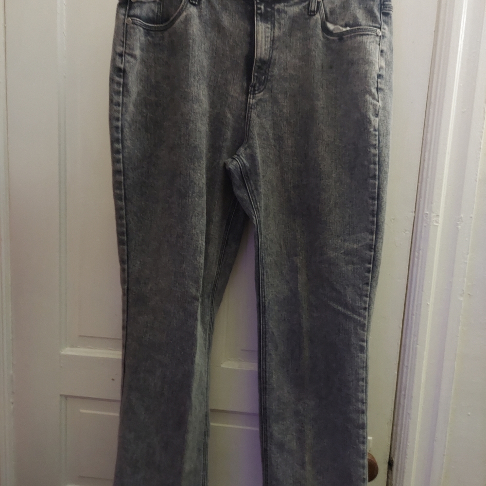 Women crest jeans , stone washed size 19-20
